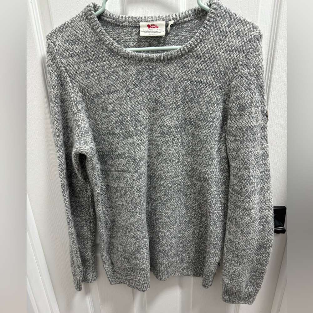 Fjallraven Gray Knit Sweater, size XL